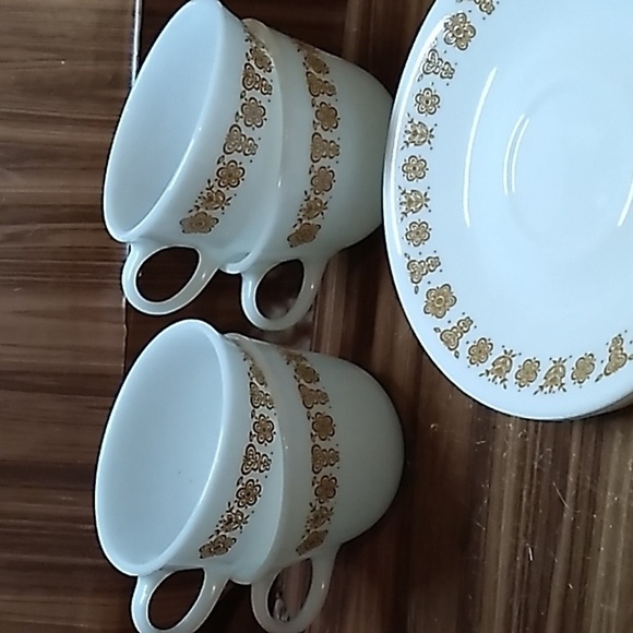 Vintage Corelle Butterfly Gold 8 piece coffee ☕ cup saucer set - Picture 4 of 4